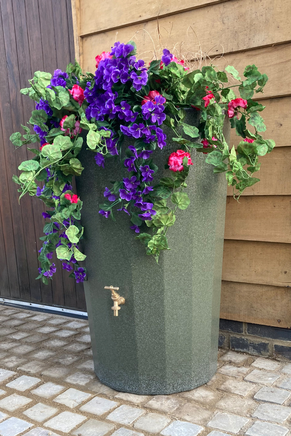 Midi Metropolitan Water Butt Planter