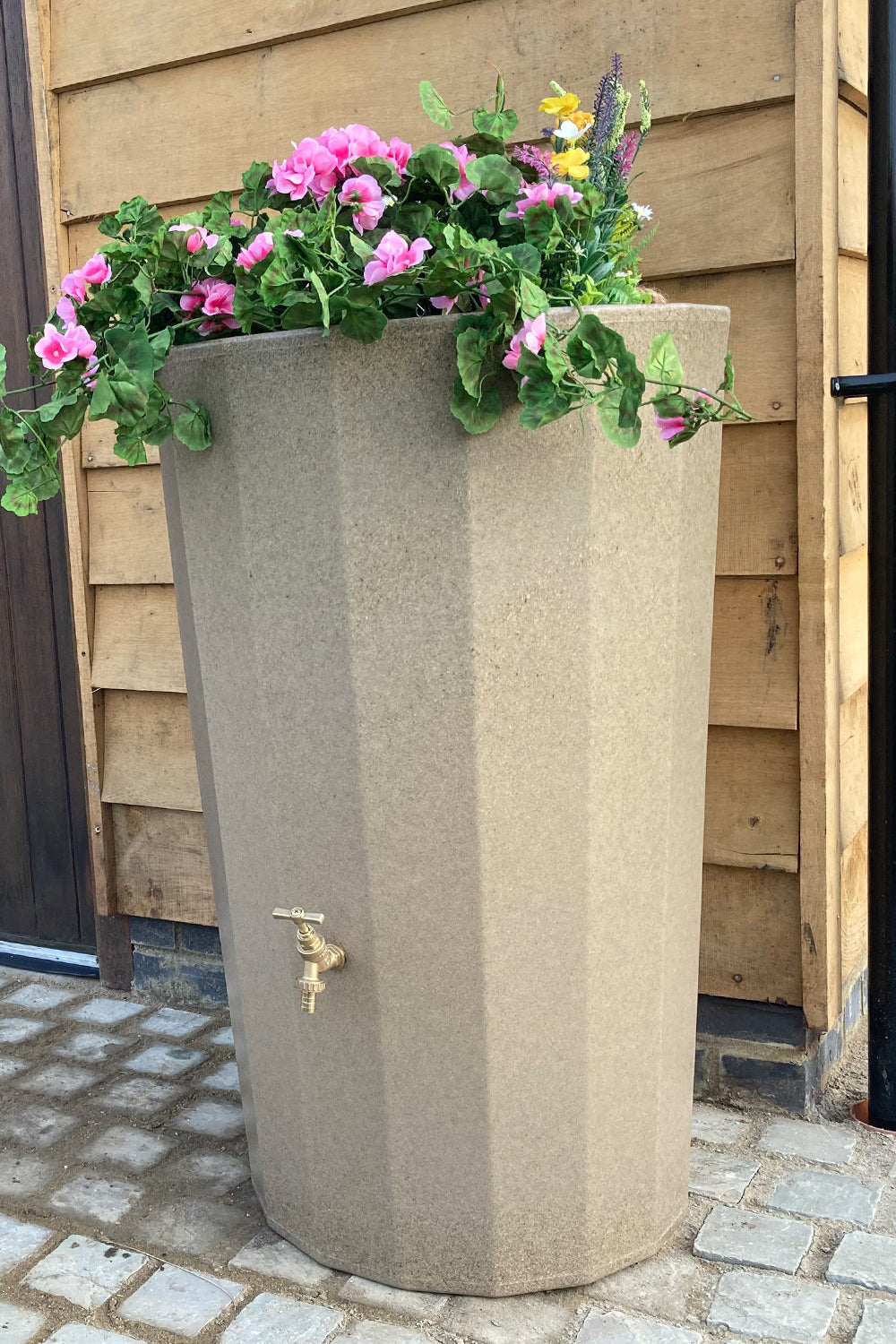 Midi Metropolitan Water Butt Planter