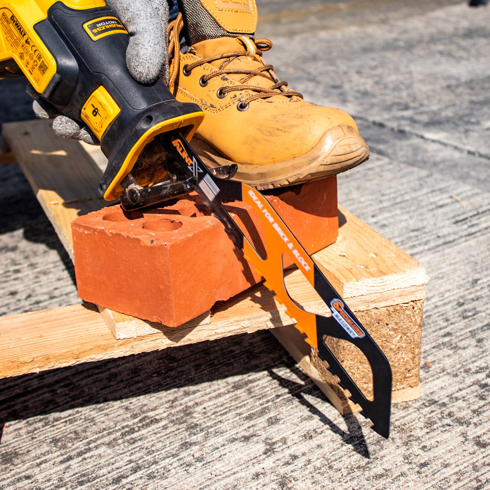 Vaunt - X Recip Blade TCT Specialised for Masonry Cutting in action