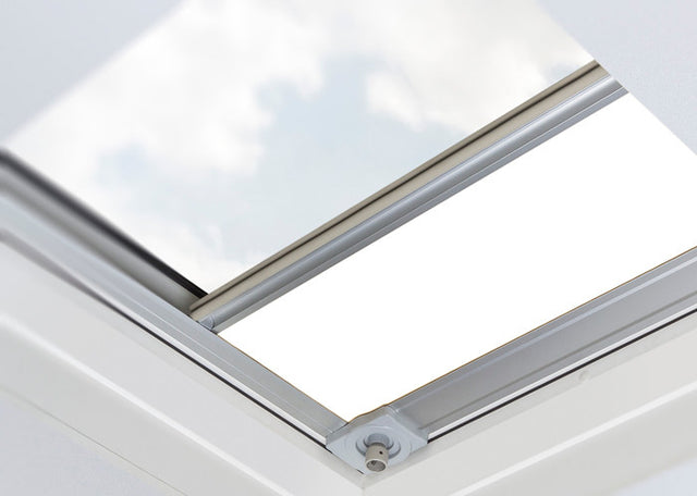 Electric Blackout Blind to Suit Flat Roof Windows white